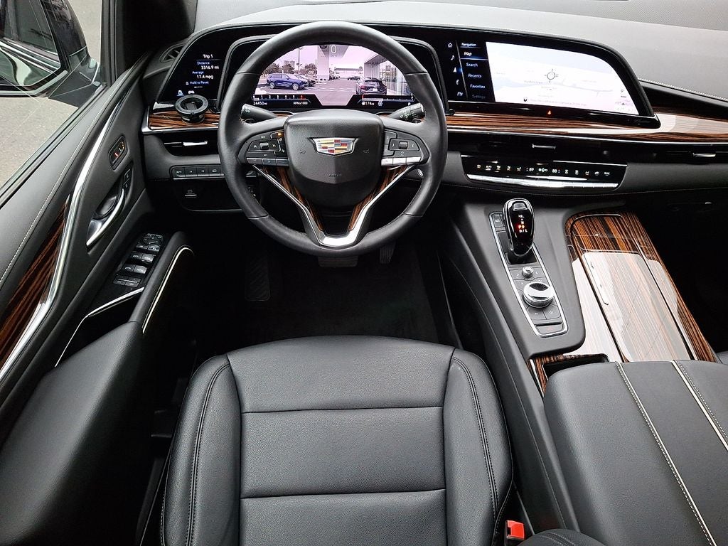 2023 Cadillac Escalade ESV Luxury