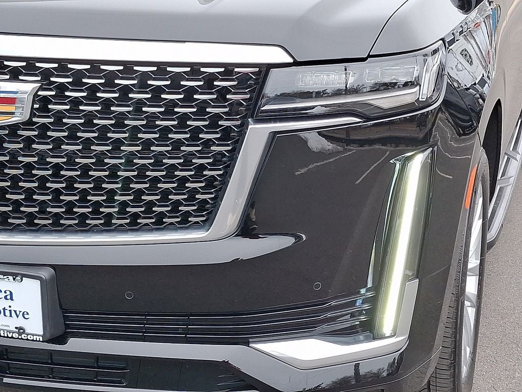 2023 Cadillac Escalade ESV Luxury