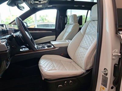 2025 Cadillac Escalade Premium Luxury Platinum