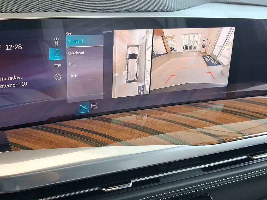 2025 Cadillac Escalade Premium Luxury Platinum