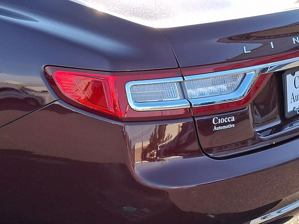 2019 Lincoln Continental Select