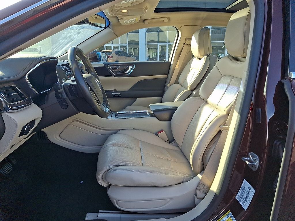 2019 Lincoln Continental Select
