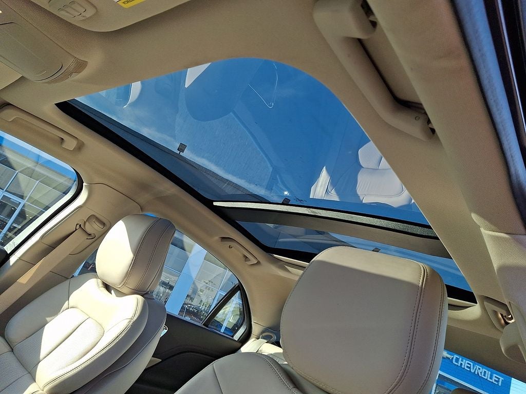 2019 Lincoln Continental Select