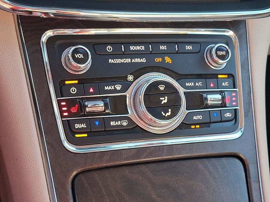 2019 Lincoln Continental Select
