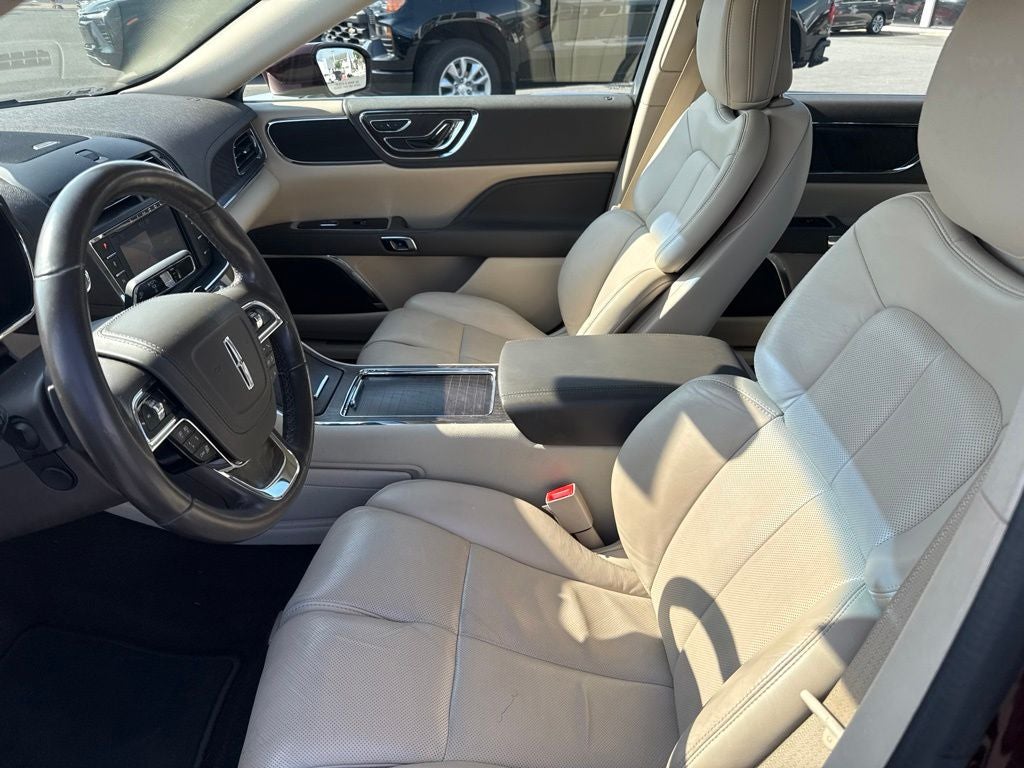 2019 Lincoln Continental Select