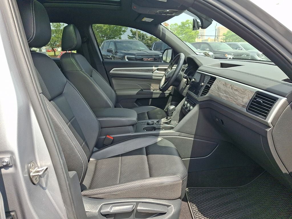 2021 Volkswagen Atlas Cross Sport 2.0T SE w/Technology