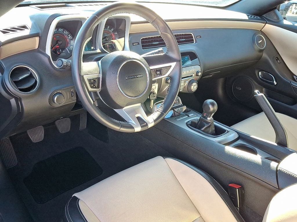 2011 Chevrolet Camaro SS 2SS