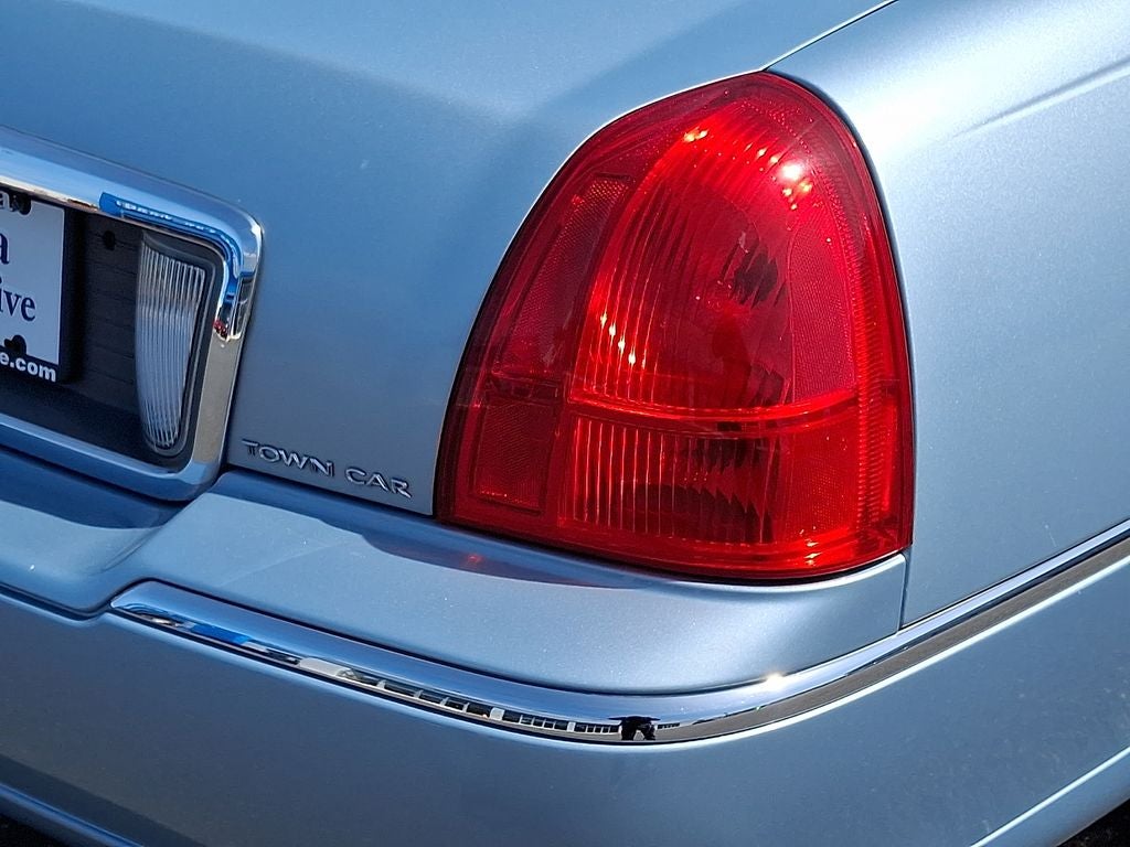 2009 Lincoln Town Car Signature Limited