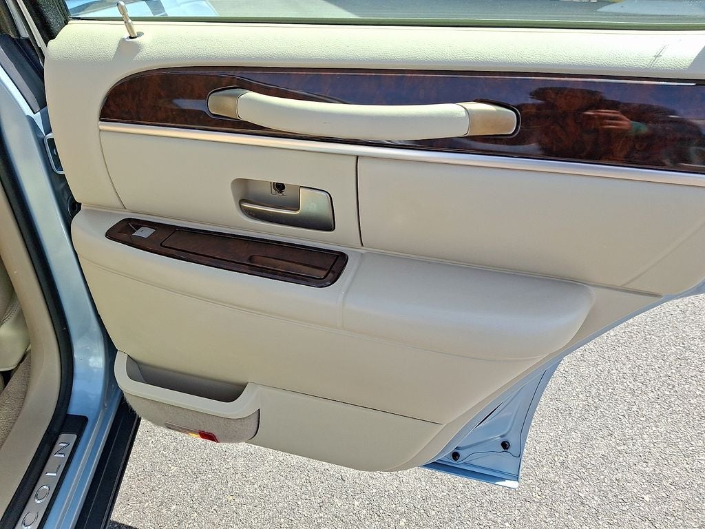 2009 Lincoln Town Car Signature Limited