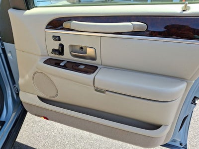 2009 Lincoln Town Car Signature Limited