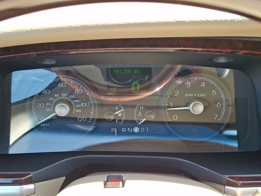 2009 Lincoln Town Car Signature Limited