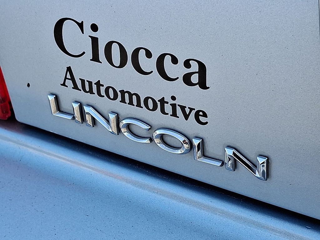 2009 Lincoln Town Car Signature Limited
