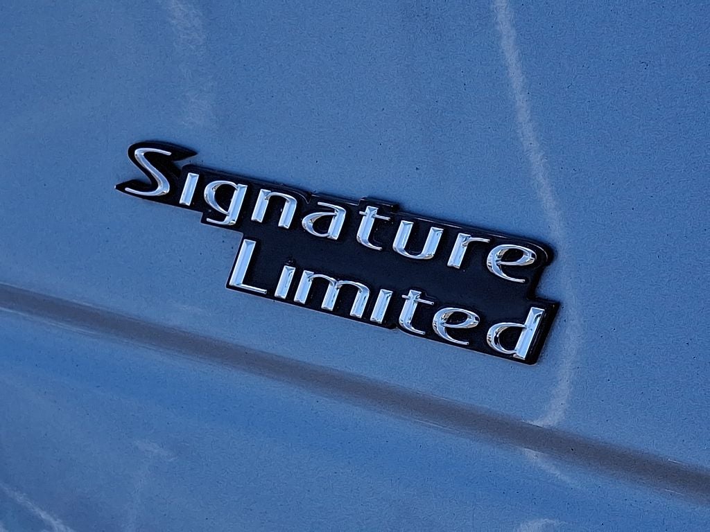 2009 Lincoln Town Car Signature Limited