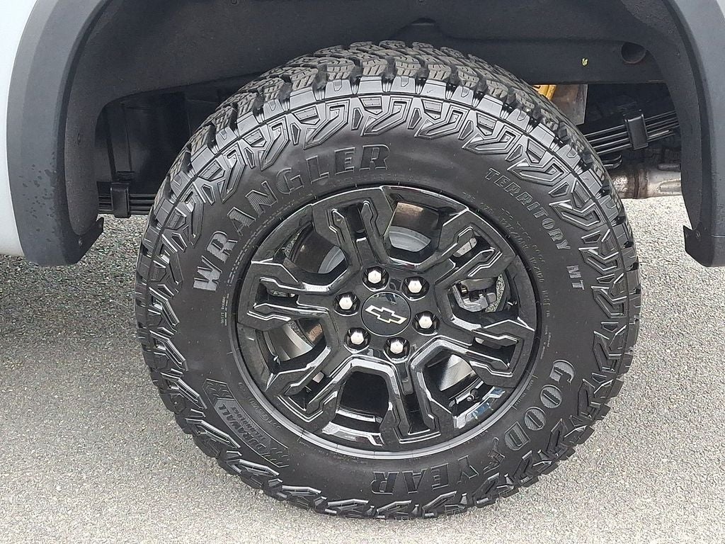 2025 Chevrolet Silverado 1500 ZR2