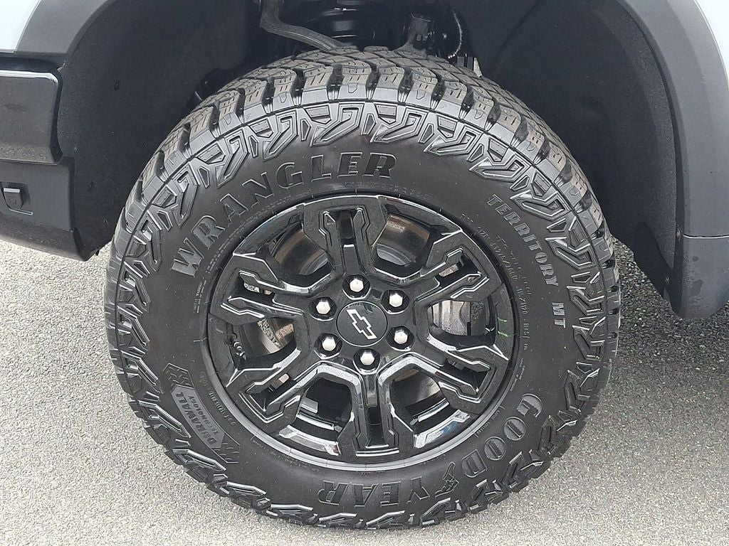 2025 Chevrolet Silverado 1500 ZR2