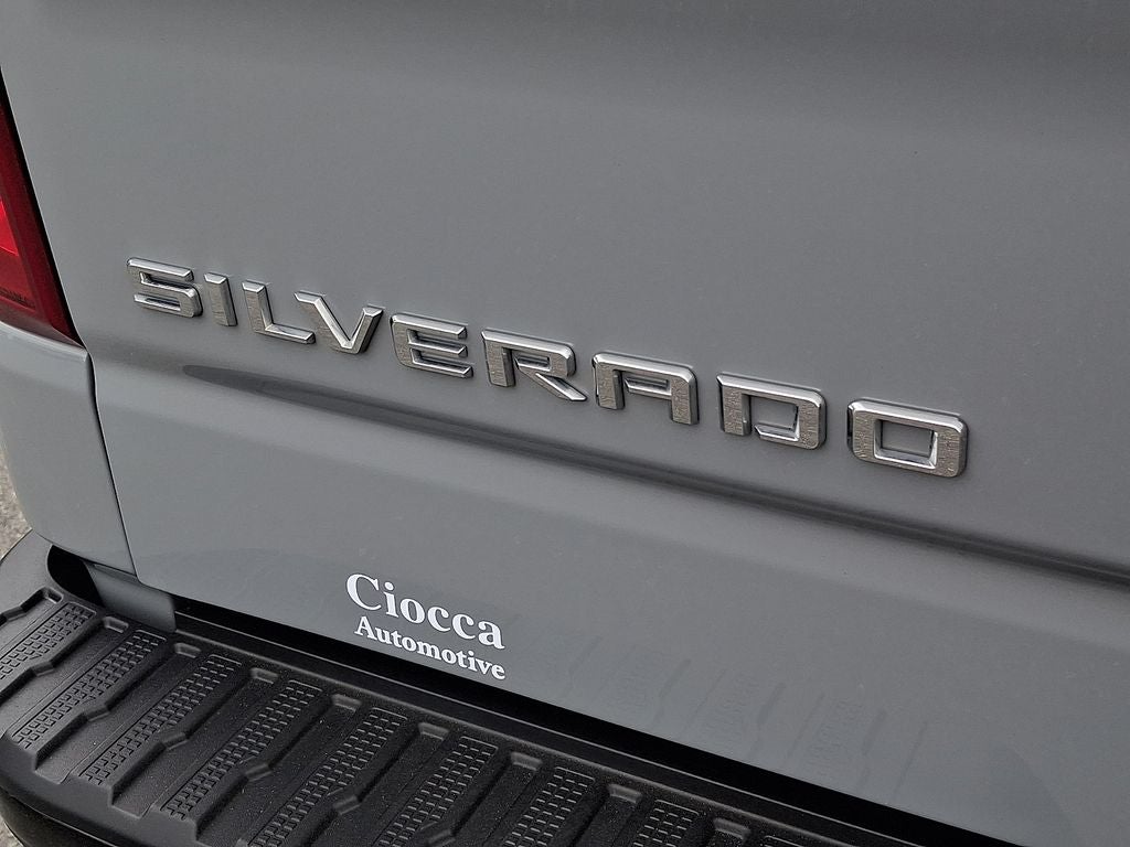 2025 Chevrolet Silverado 1500 ZR2