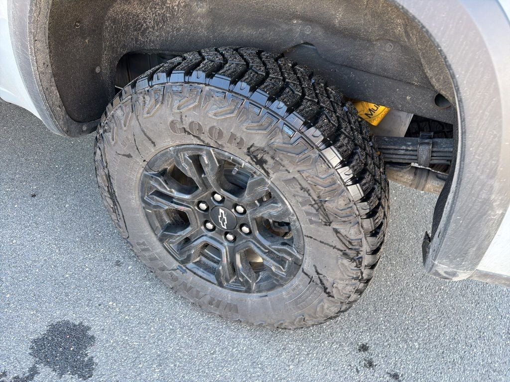 2025 Chevrolet Silverado 1500 ZR2