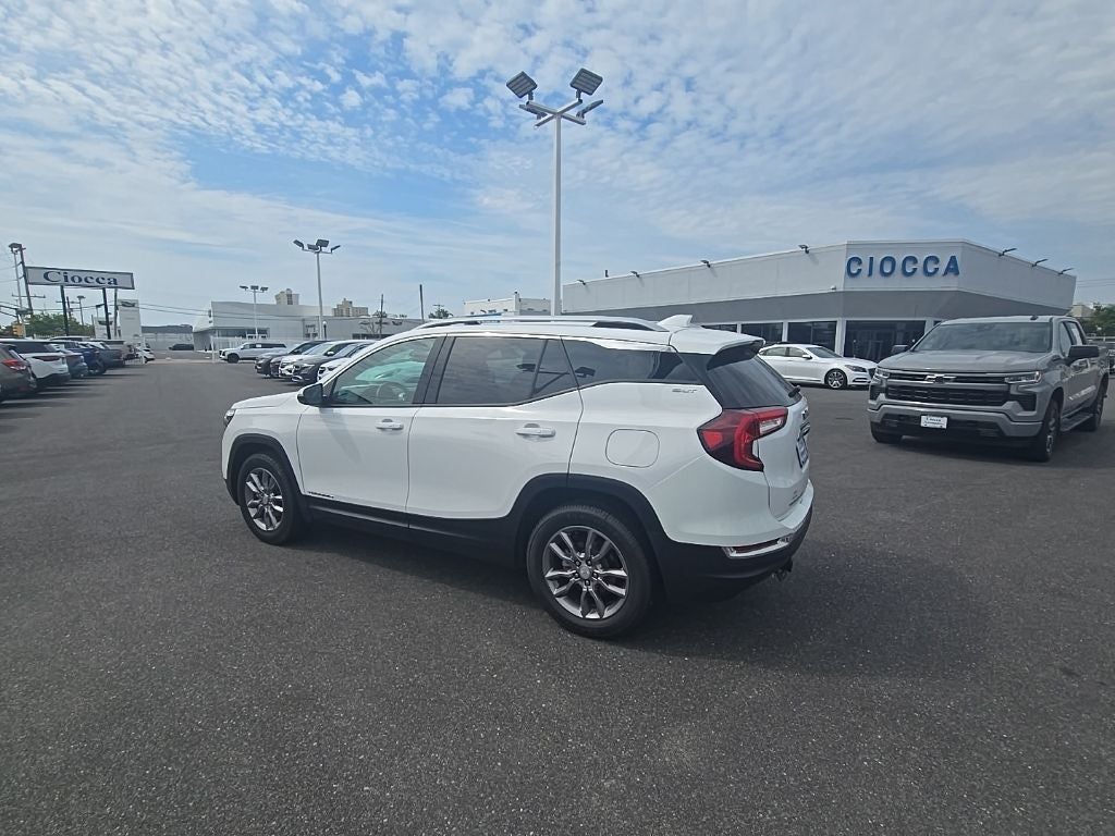 2023 GMC Terrain SLT