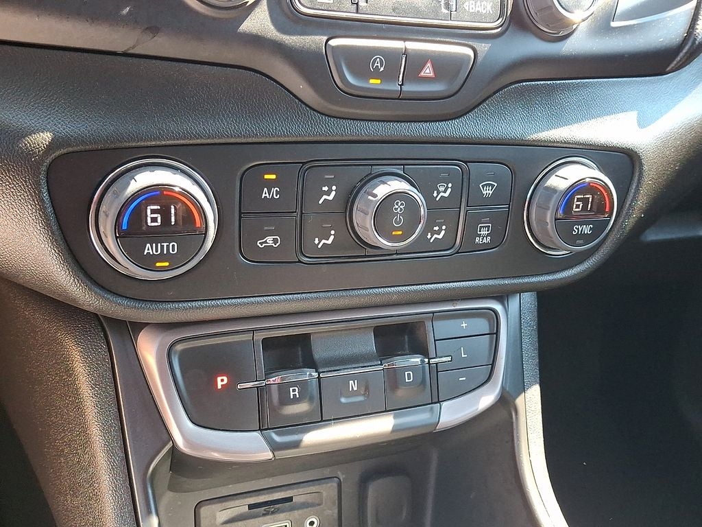 2023 GMC Terrain AT4