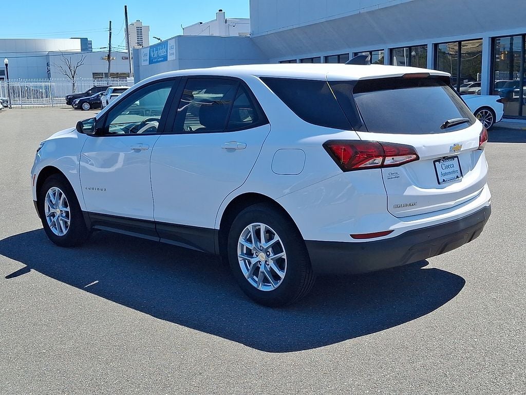 2023 Chevrolet Equinox LS
