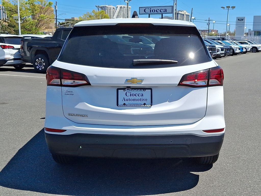 2023 Chevrolet Equinox LS