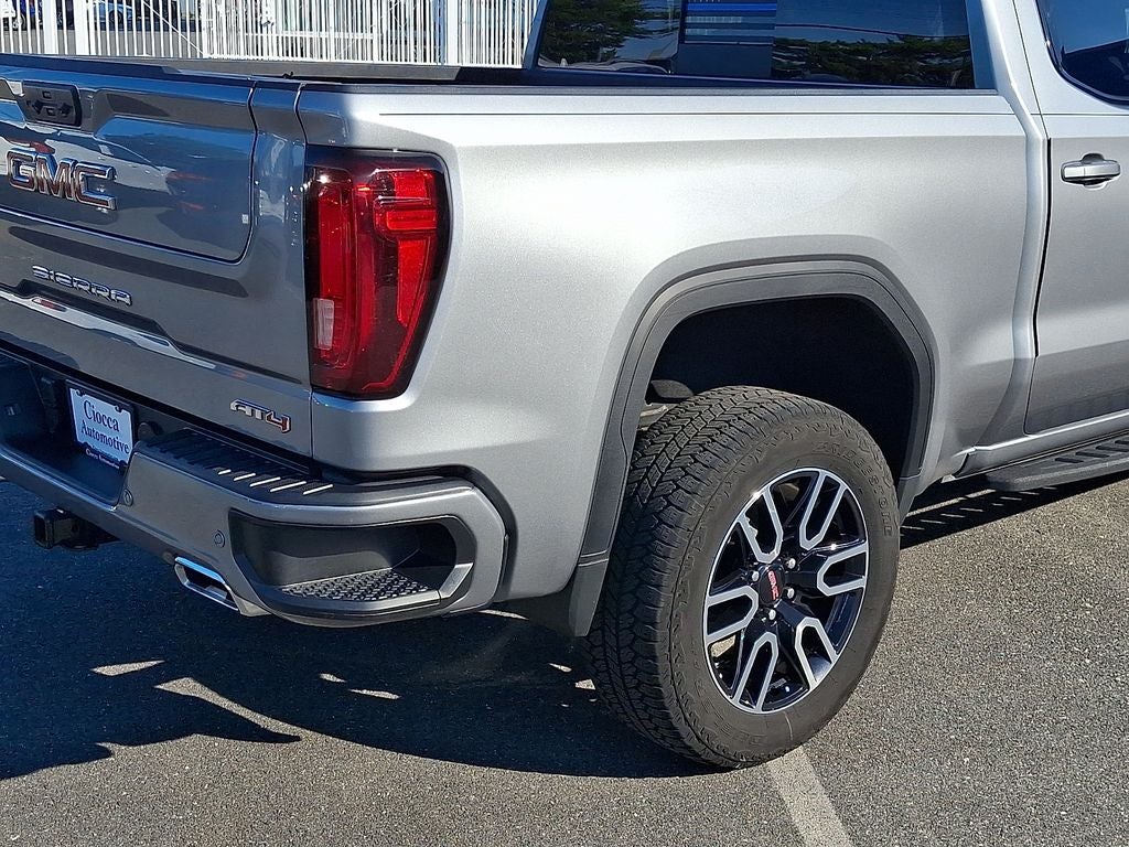 2025 GMC Sierra 1500 AT4