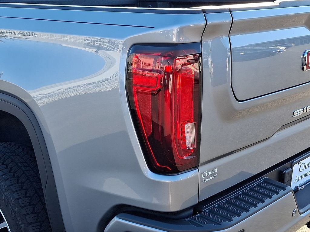 2025 GMC Sierra 1500 AT4