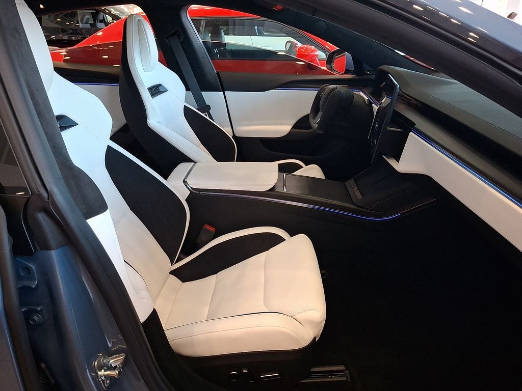 2026 Tesla Model S Plaid