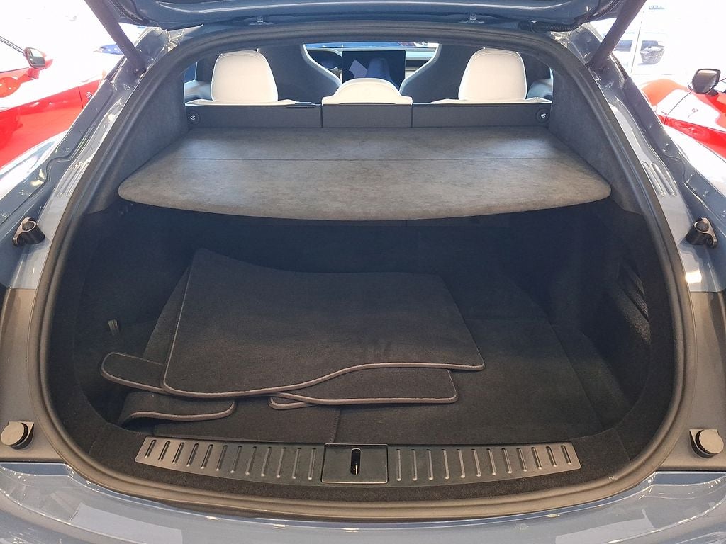 2026 Tesla Model S Plaid