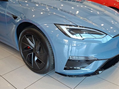 2026 Tesla Model S Plaid