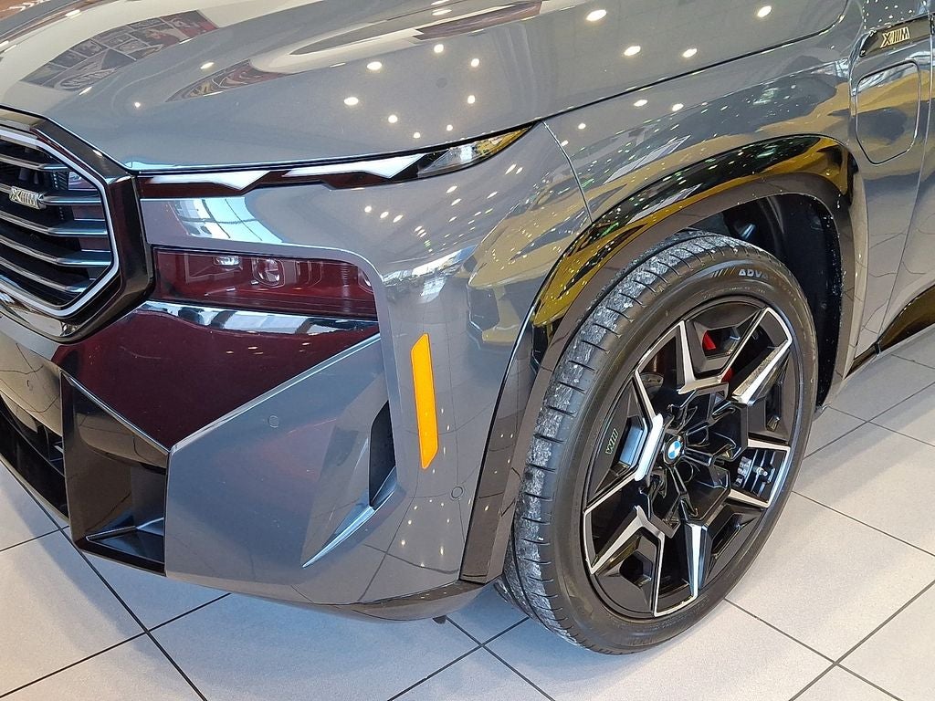 2023 BMW XM Base