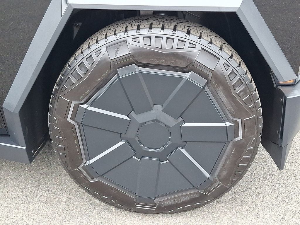 2024 Tesla Cybertruck Cyberbeast