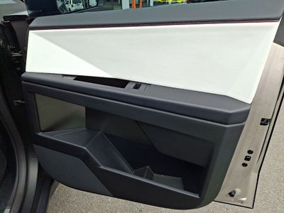 2024 Tesla Cybertruck Cyberbeast