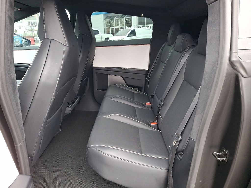 2024 Tesla Cybertruck Cyberbeast