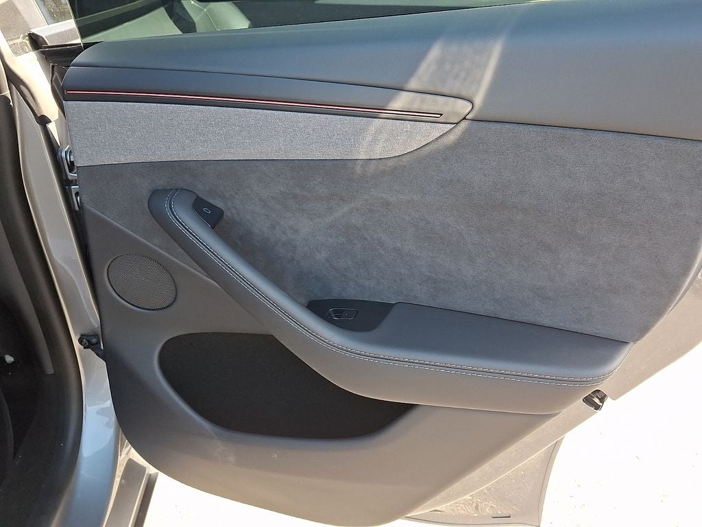 2026 Tesla Model Y Premium