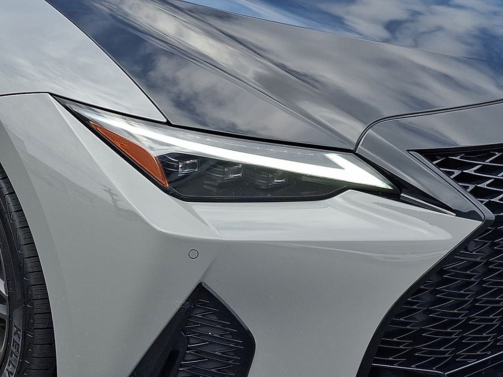 2023 Lexus IS 350 F SPORT Design
