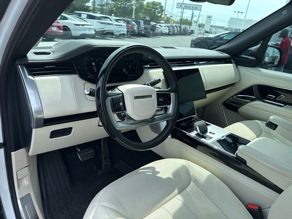 2026 Land Rover Range Rover SE LWB