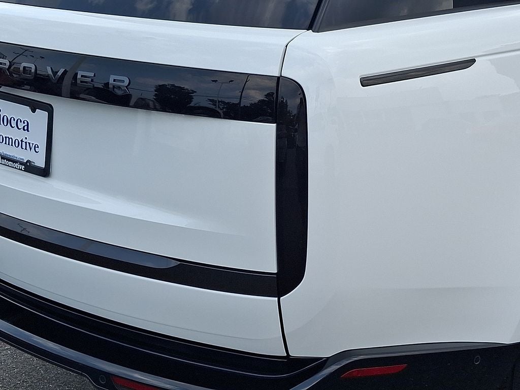 2026 Land Rover Range Rover SE LWB