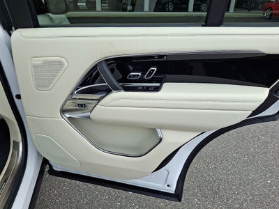 2026 Land Rover Range Rover SE LWB