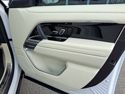 2026 Land Rover Range Rover SE LWB