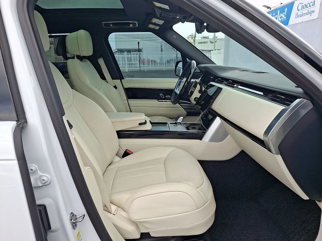 2026 Land Rover Range Rover SE LWB