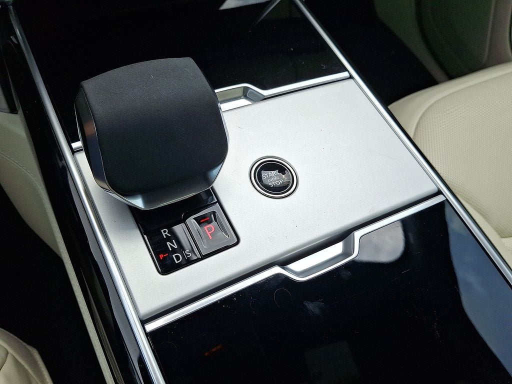 2026 Land Rover Range Rover SE LWB