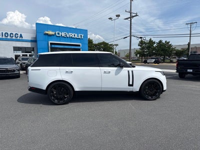 2026 Land Rover Range Rover SE LWB