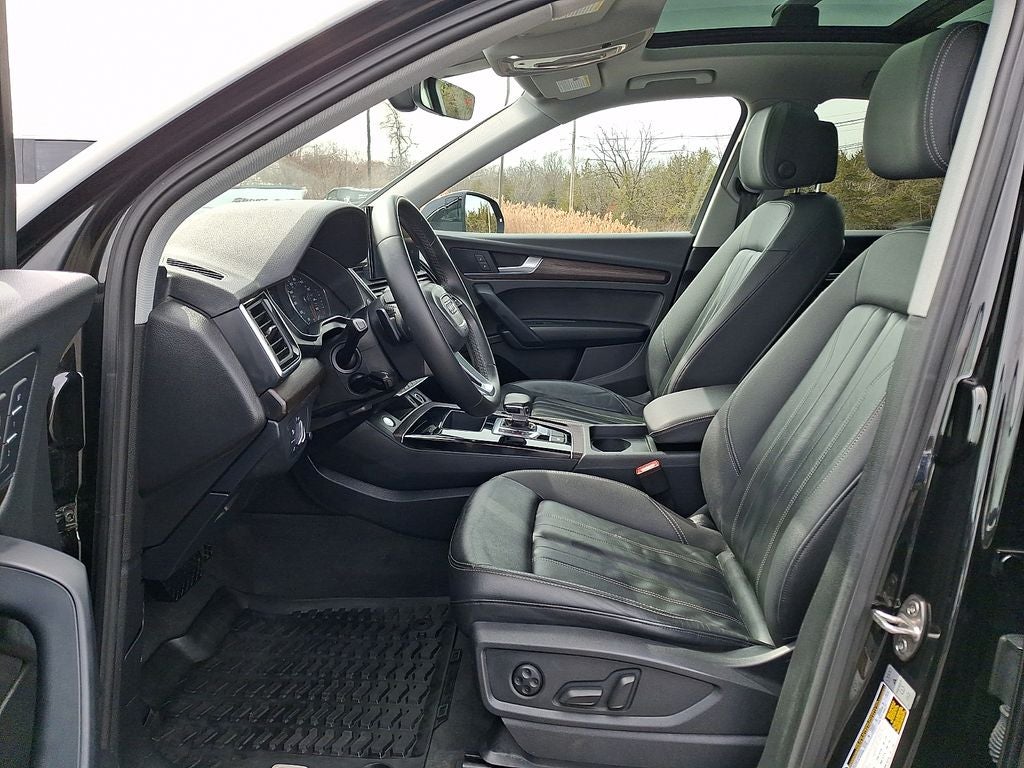 2023 Audi Q5 45 S line Premium quattro