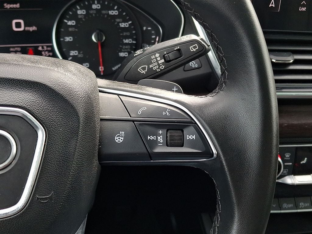 2023 Audi Q5 45 S line Premium quattro
