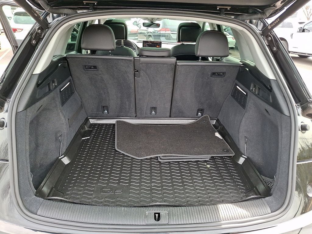 2023 Audi Q5 45 S line Premium quattro