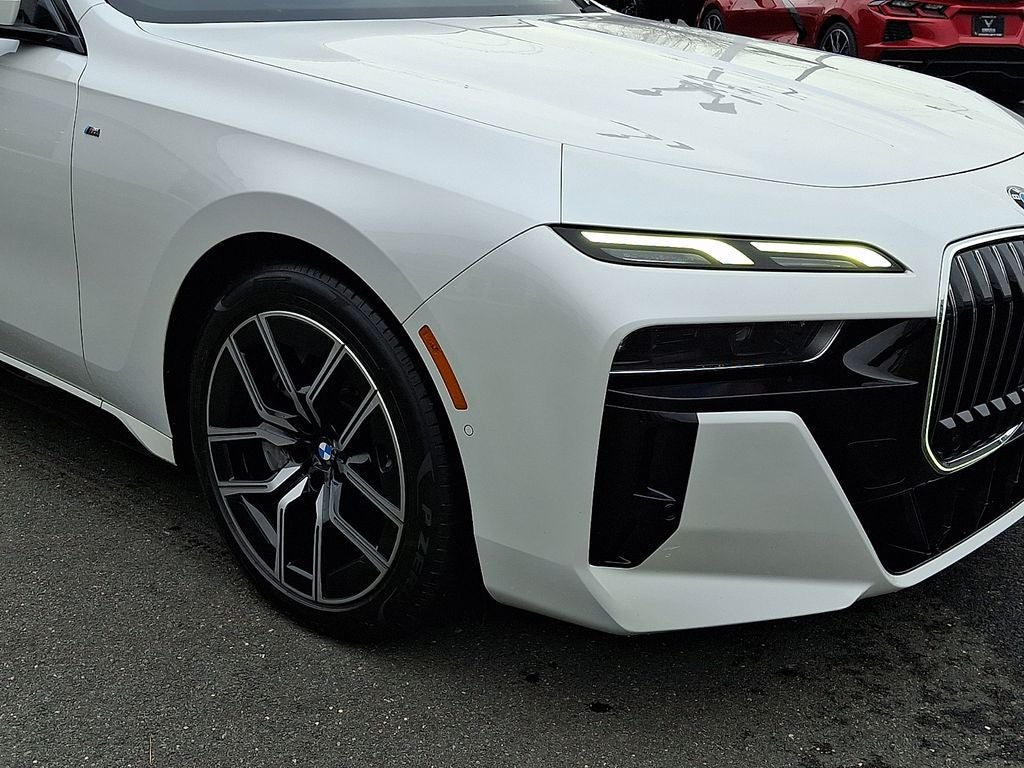 2023 BMW 7 Series 760i xDrive