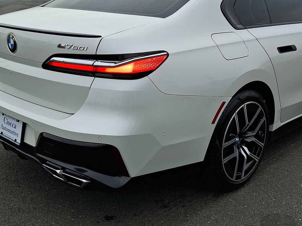 2023 BMW 7 Series 760i xDrive