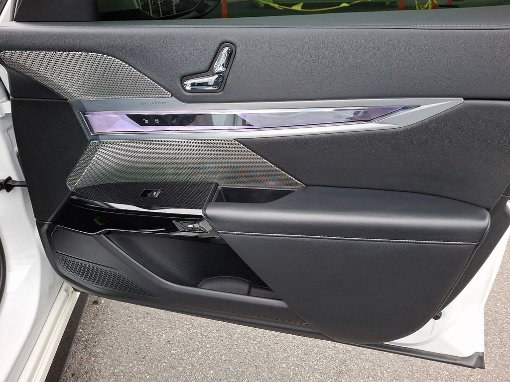 2023 BMW 7 Series 760i xDrive