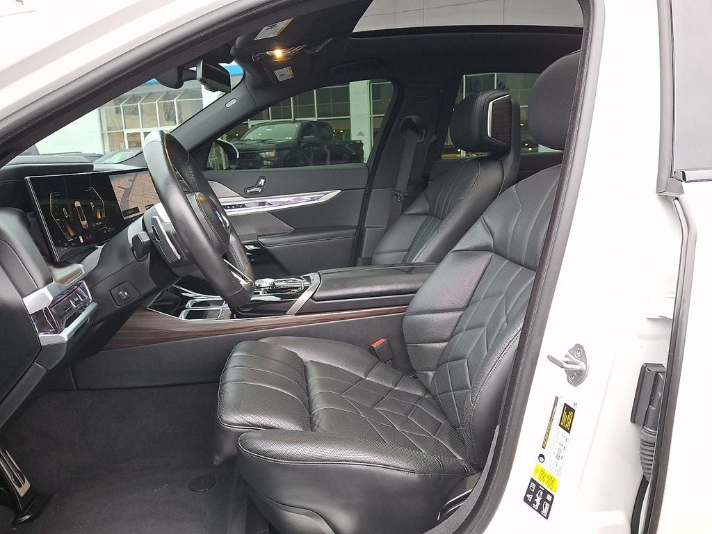 2023 BMW 7 Series 760i xDrive
